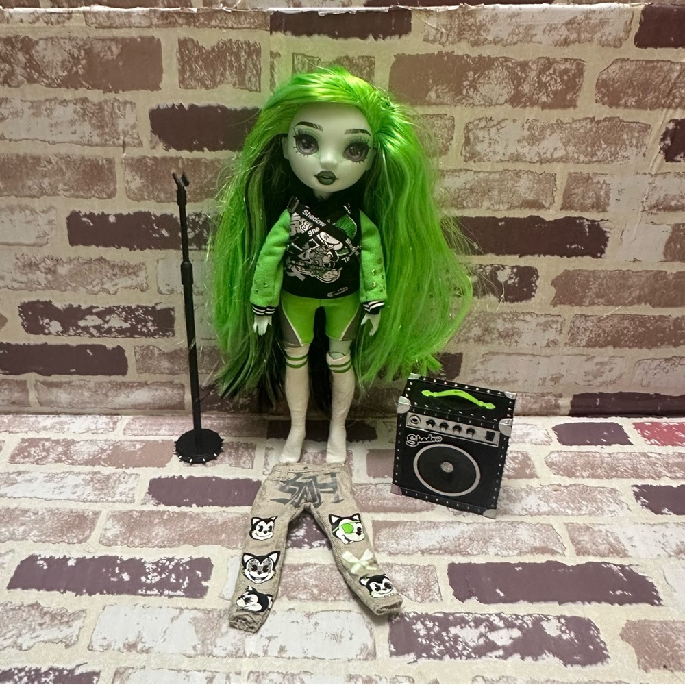 Rainbow High Harley Limestone  vision shadow High Green Fashion Doll